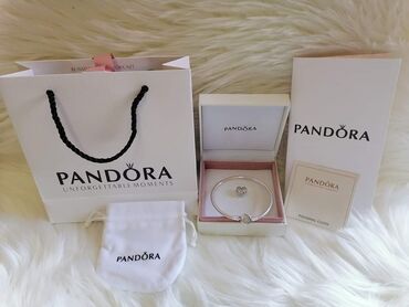 Narukvice: Pandora narukvica u originalnom pakovanju + gratis 1 privezak — 25