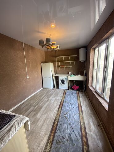 сниму дом в токмаке: 78 м², 2 комнаты, Утепленный, Видеонаблюдение, Парковка