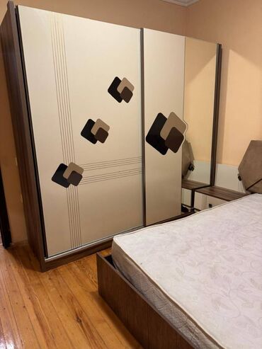 Mənzil kirayələyirəm: 2 otaqlı, 70 kv. m — 1