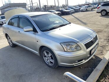 Toyota: Toyota Avensis: 2004 г., 2 л, Автомат, Бензин, Седан