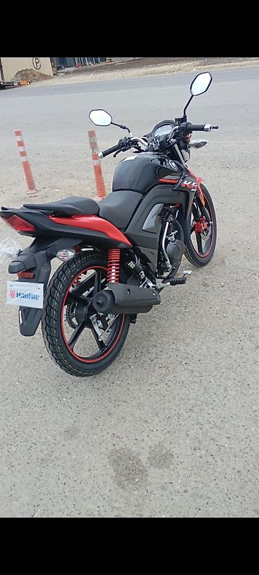 Motosikletlər: . moto cox seliqeli surulub cemi 1800km.yol gedib qaraj seraitinde — 2