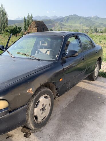 Mazda: Mazda 626: 1992 г., 2 л, Механика, Бензиновая, Седан — 3