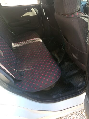 Honda: Honda Fit: 2002 г., 1.3 л, Автомат, Бензин, Хэтчбэк — 8