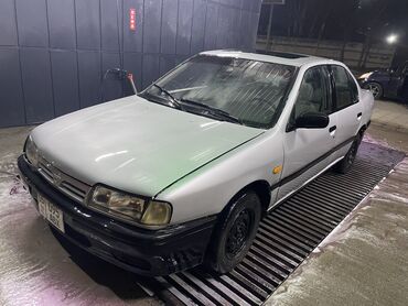 Nissan: Nissan Primera: 1991 г., 1.6 л, Механика, Бензин, Седан