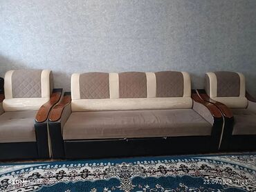 стулья для гостиной: Два кресла. 1200+1200=2400 Состояние соонун