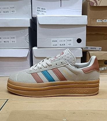 Patike: Gazella
Cena: 4000din
Brojevi: 36-41

Ograničene Količine 
PS✨ — 3