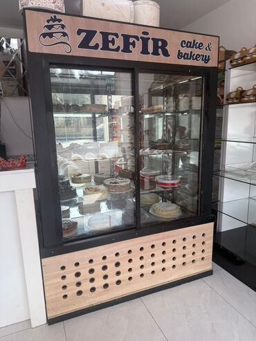 rəf vitrinləri: Soyducu tort vitrini yaxsi vezyetde qiymet 900 azn unvan xirdalan
