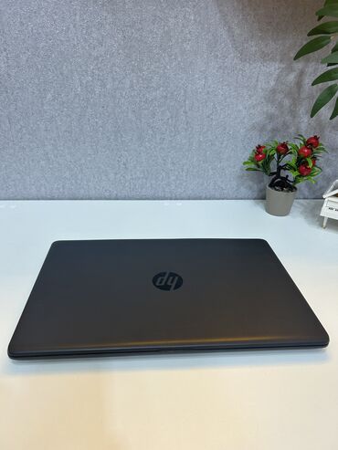 HP: HP 15.6 ", Intel Core i5, < 128 GB