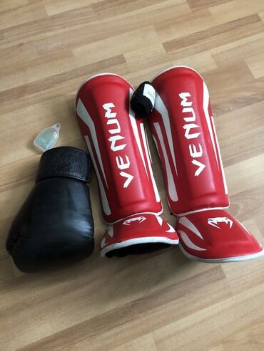 мотоциклы и мопеды: MMA/Kikboks üçün qoruyucu dəst - Venum markalı qırmızı baldır və