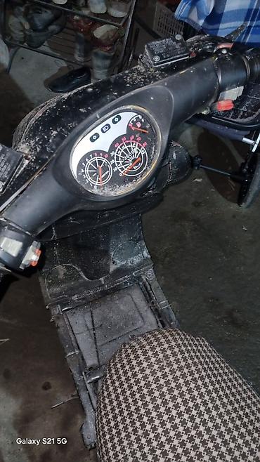 Скутеры: 125 куб. см, Бензин, Б/у — 6