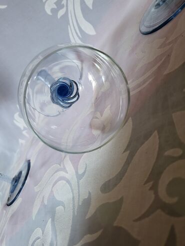 Čaše: Case nove,vintaz za vino. Case perfektne,sve na njima je odsjaj od — 7