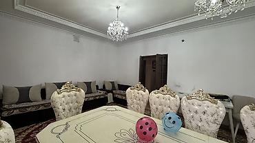 Продажа коттеджей и домов: Продаётся двухэтажный жилой дом с отдельным входом и крыльцом. Вместе — 10