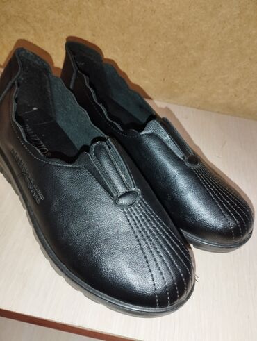 лакированные женские туфли: Туфли 37, цвет - Черный