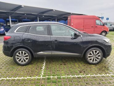 Renault: Renault : 1.5 l | 2017 г. 234000 km SUV/4x4 — 1