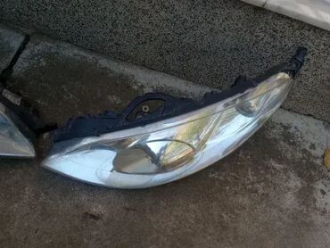 Auto delovi: Pezo 206 306 307 406 407 u delovima Pezo 407 farovi — 6