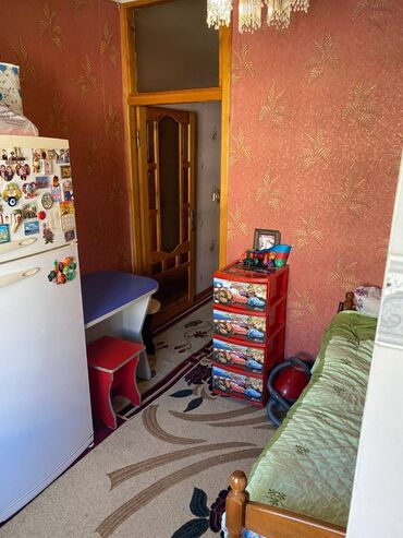 Uzunmüddətli kirayə mənzillər: Lacin TM-nin arxasi, Siyaqut restoranina catmamiş 9 mertebeli binanin — 10