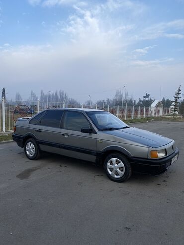 диски на golf 4: Volkswagen Passat: 1989 г., 1.8 л, Механика, Газ, Седан