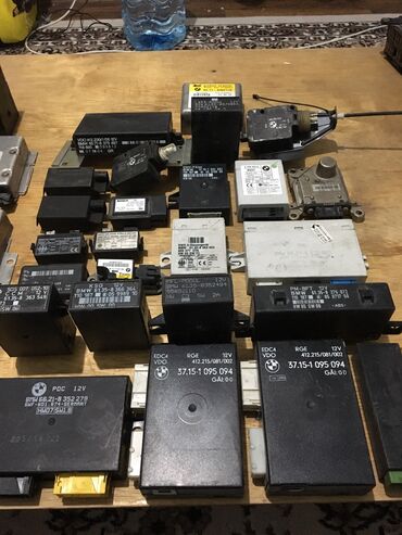 Генераторы: Генератор BMW Б/у, Оригинал — 19