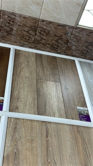 Laminat: Laminat döşəmə panelləri – müxtəlif ağac teksturalı dizaynlar Məhsul — 32