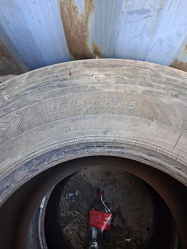 Грузовые шины 435/50 R19.5. Размер указан на боковине
