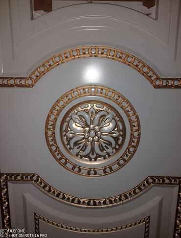 Otaq qapıları: Köhnə Taxta Qapıların Peşəkar Bərpası Evinizdə və ya obyektinizdə olan — 13