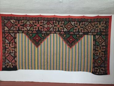 иранские покрывало: 📌 Сатылат! Кол менен сайылган улуттук туш кийиз 🧵 🪡 Өлчөмү: 4 м ×