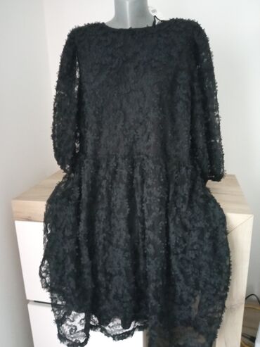 crna haljinica: L (EU 40), bоја - Crna, Oversize, Drugi tip rukava