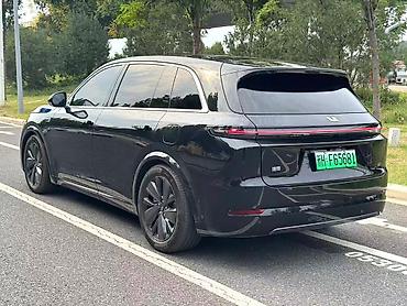sprinter 2 9: Lixiang L7: 2026 г., 1.5 л, Вариатор, Гибрид, Кроссовер — 2