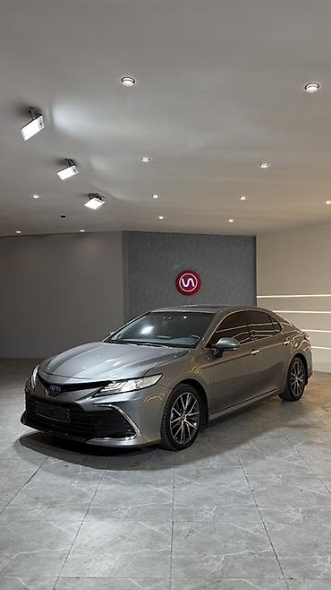 баковой стекло: Toyota Camry: 2023 г., 2.5 л, Автомат, Гибрид, Седан — 2