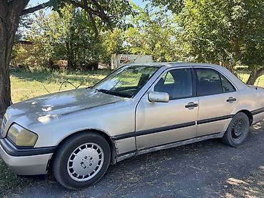 124 мер: Mercedes-Benz C-Class: 1994 г., Автомат, Бензин, Седан — 2