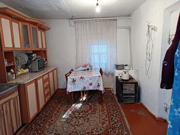 александровка дом: 39 м², 3 комнаты, Старый ремонт С мебелью