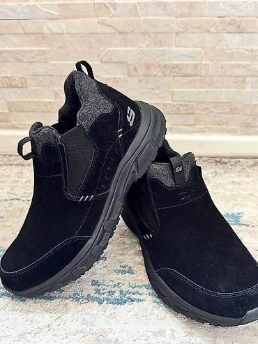 ботинки новый: Абсолютно новые мужские черные skechers oak canyon кросовки -ботинки — 1