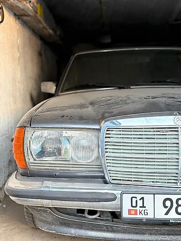 мерс 124 3 2: Mercedes-Benz W123: 1980 г., 2.8 л, Автомат, Бензин, Седан — 3