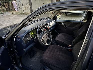 a8 d2: Volkswagen Vento: 1993 г., 1.8 л, Механика, Бензин, Седан — 6