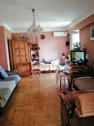 eksperimental binalar: Bakı, 3 otaqlı, Köhnə tikili, 75 kv. m — 9