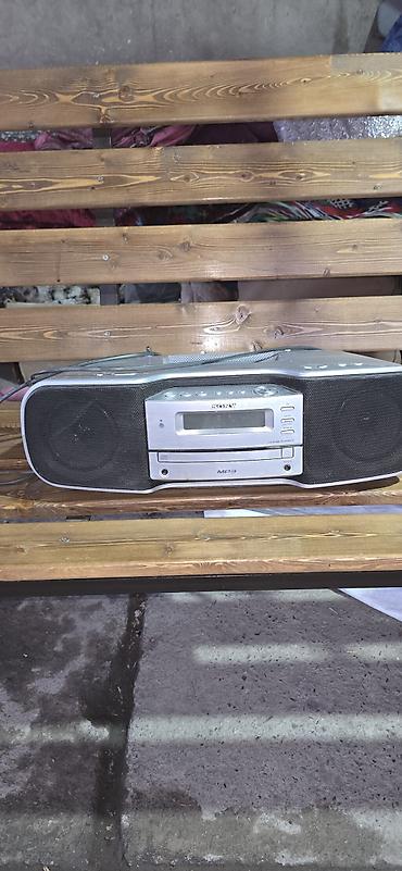 музыка колонки: Портативная аудиосистема Sony с CD/MP3 и кассетной декой - Встроенный — 1