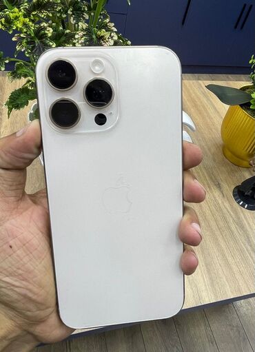 Cadillac: IPhone 15 Pro, White Titanium, Face ID