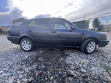 Унаа: Volkswagen венто 1992 год, 1.8моно. Мотор в хорошем состоянии — 5
