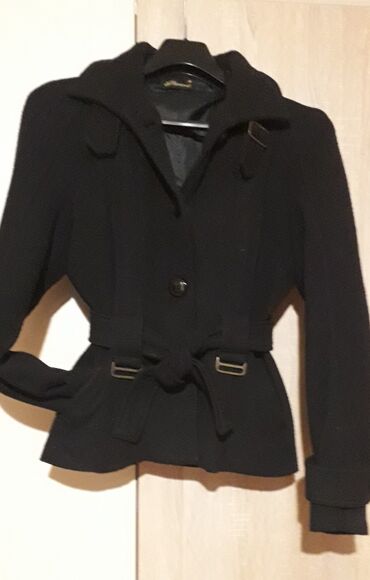 kaput jakna broj za mrsaviju odobu: Crni kratki kaput
