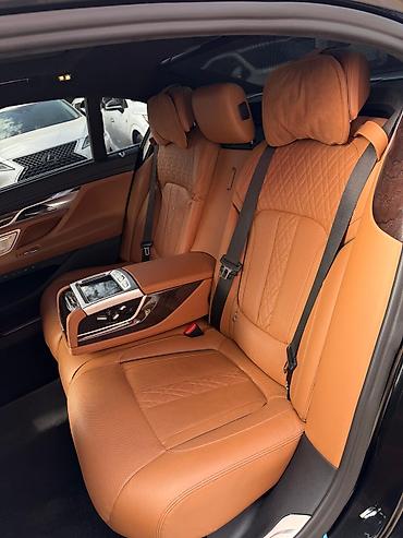 BMW: BMW 750: 2019 г. — 7