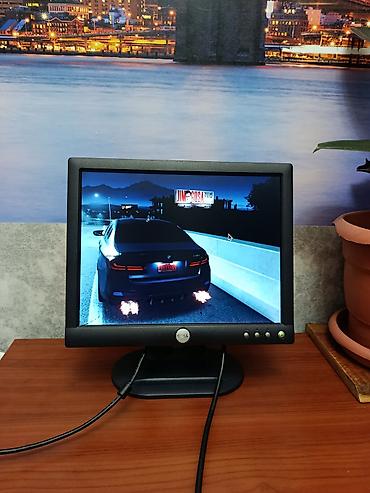 hdmi vga adapter: Məhsul orginaldır və problemsizdir. Ölçüsü 15 inch (düym) 1024*768 — 1
