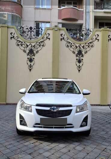 Chevrolet: Chevrolet Cruze: 1.8 l | 2014 il 267000 km Sedan — 1