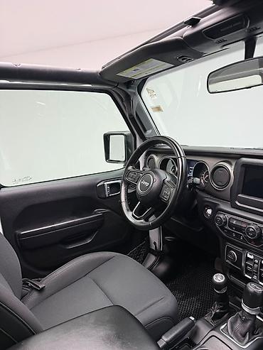 mini cooper: Jeep Wrangler: 2021 г., 2 л, Автомат, Бензин, Внедорожник — 2
