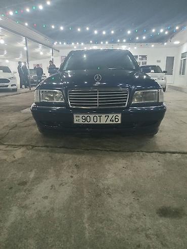 masin radiatoru: Mercedes-Benz E230, 1998-ci il, 2.3 mühərrik. Maşının vəziyyəti — 2