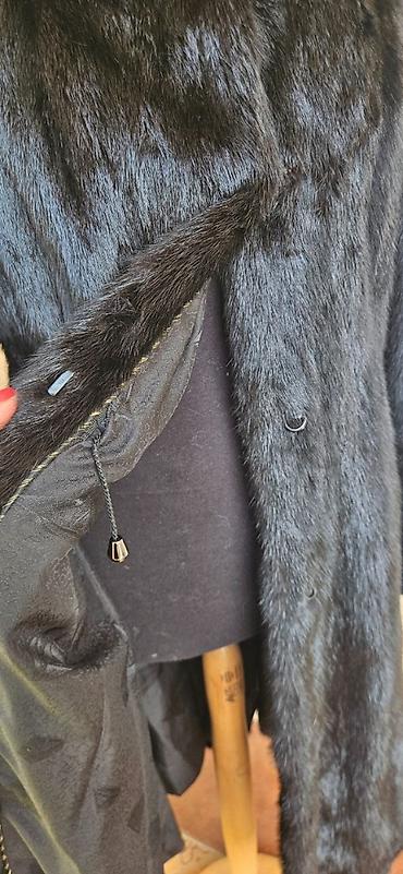 bunda od leoparda: Bunda od prirodnog krzna nerca crne boje. Kvalitetna je! Krzno je od — 8