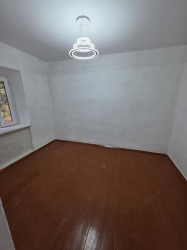 продаю дом г кайында: 🏡 Продаётся дом с участком 11 соток в селе Кайырма! 📍 Адрес: Чуйская — 1