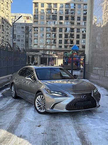 Lexus: Lexus ES: 2020 г., 2.5 л, Вариатор, Гибрид, Седан — 2