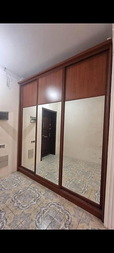 iskaf: Super qiymət. Dəhliz dolabı təcili satılır 150 azn.Ölçü:uzunl 231 — 1