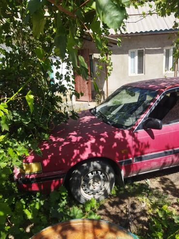 машины автомат недорогие бу: Красный седан Mazda 626. Автомобиль отличается просторным салоном и