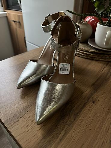 zara каблуки: Туфли, 39.5, 40, Zara, Новый, цвет - Серебристый — 1